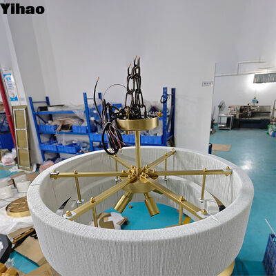 純手造りの青銅体 リビングやホテル用 繊維のシェード付きの豪華チェンデリア